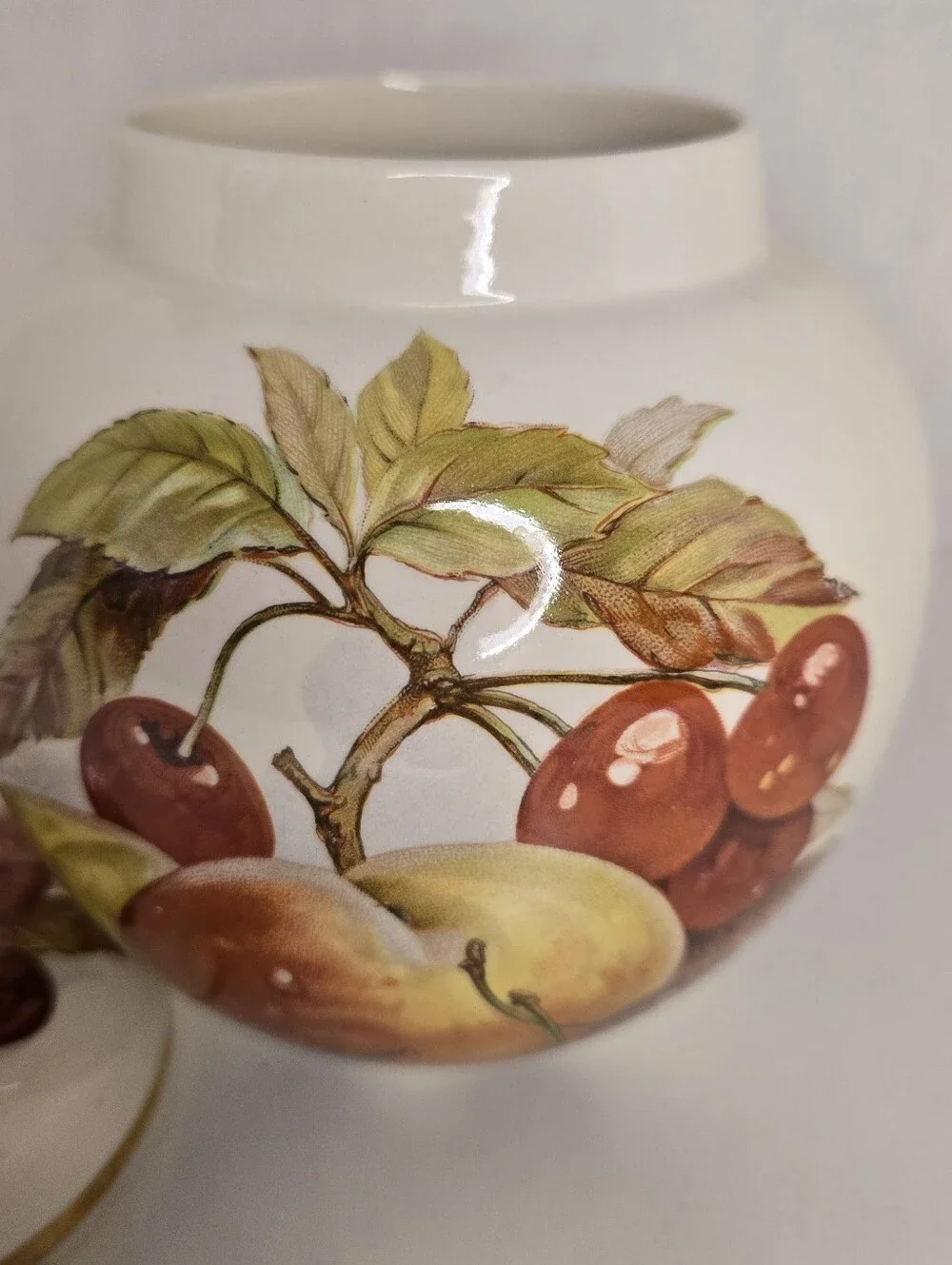 Mason's Patent Ironstone Ginger Jar W/Lid England Fruit Gold Trim Vintage 5